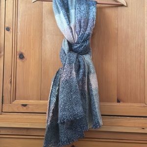 Soft scarf/wrap in viscose/wool, 78” X 26”